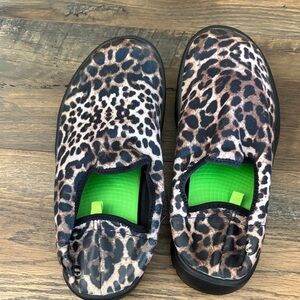 OOFOS Leopard Print Women's Shoes